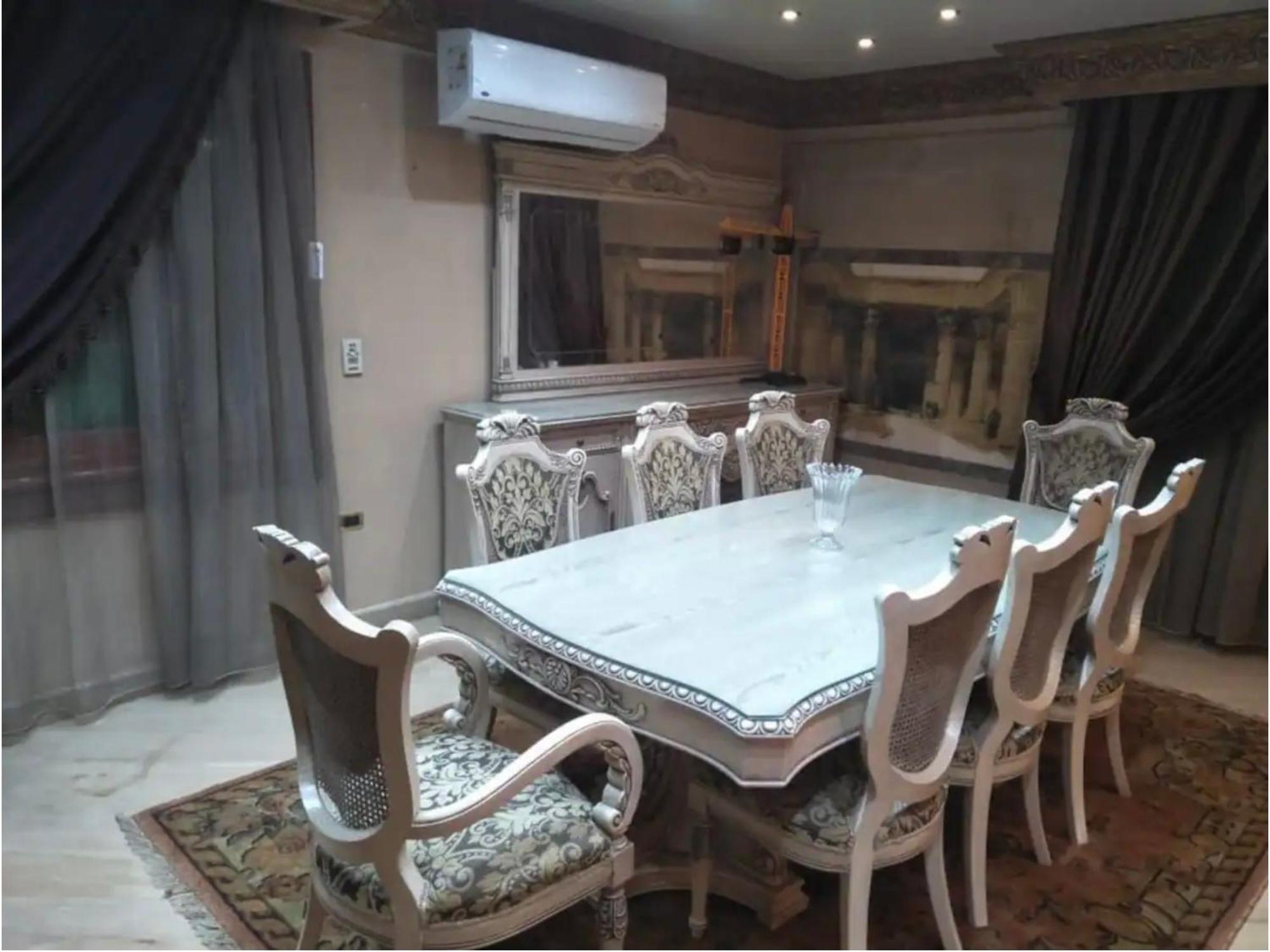 *luxury In Cairo* Apartman *